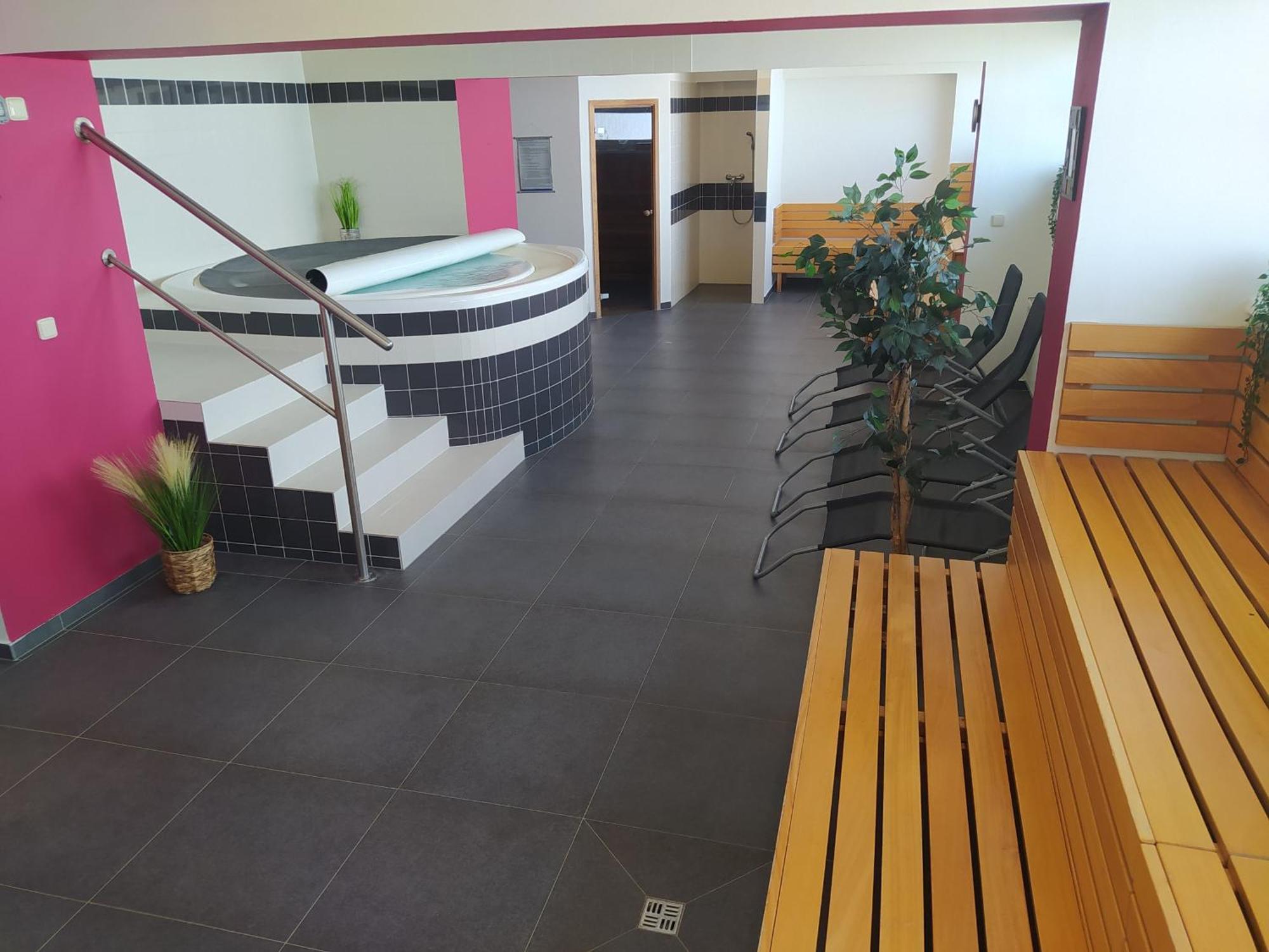 Hotel S-Centrum Benesov  Kültér fotó