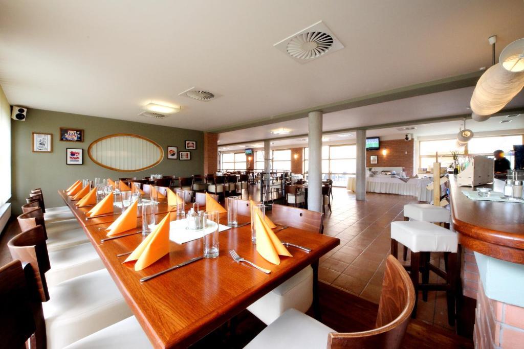 Hotel S-Centrum Benesov  Kültér fotó