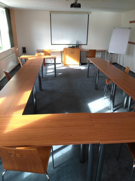 Hotel S-Centrum Benesov  Kültér fotó